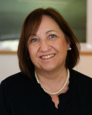 Photo of Liz Hamilton, Psychotherapist, MBACP Accred