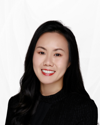 Photo of Bonny Li, Registered Psychotherapist (Qualifying), MA