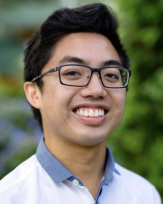Photo of Francis Evaldez, Marriage & Family Therapist, LMFT