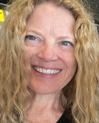 Photo of Alicen Willis, Registered Social Worker, MSW, TS, RSW