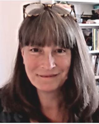 Photo of Hilary McMeeking, Counsellor, MNCPS Acc.