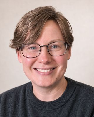 Photo of Renae DeFreitas, Psychiatric Nurse Practitioner, MSN, PMHNPBC, FNP-BC