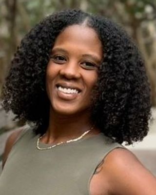 Photo of Lashon Simpson, Psychiatric Nurse Practitioner, PMHNP