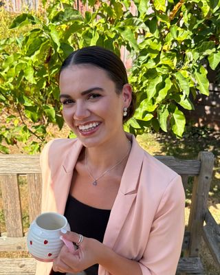 Photo of Elise Ellis, Psychotherapist, MA, MBACP
