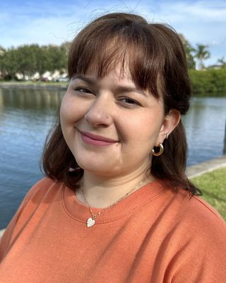 Photo of Nina Schmidt, Pre-Licensed Professional in Tarpon Springs, FL