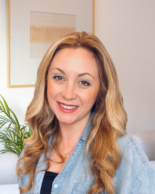 Photo of Stephanie Sharp, Registered Psychotherapist (Qualifying)