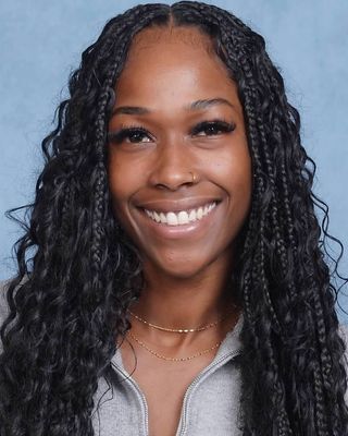 Photo of Erin Lincoln, Pre-Licensed Professional, MS, CMHC