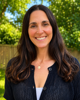 Photo of Allison Kirsch, Clinical Social Work/Therapist
