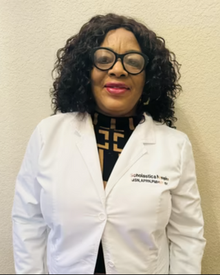 Photo of Iruka Scholastica Nweke, Psychiatric Nurse Practitioner, PMHNP