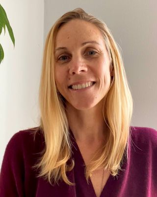 Photo of Lorraine Derosa, Associate Professional Clinical Counselor, APCC
