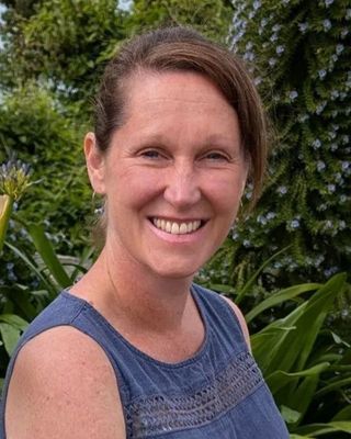 Photo of Anna Dickson, Counsellor, MBACP