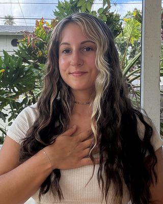 Photo of Julia Papesch, Clinical Social Work/Therapist, LCSW