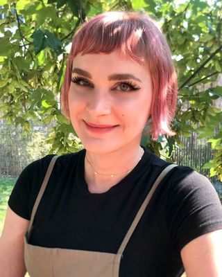 Photo of Maddison VanderHoff, Clinical Social Work/Therapist in Portland, OR