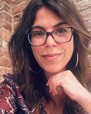 Photo of Lori Benson, LMSW