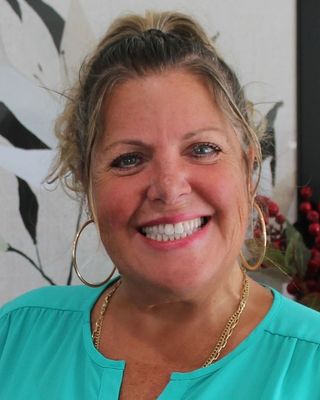 Photo of Christina Louise Reilly-Lindo, Registered Psychotherapist (Qualifying), HECL, ECE, RMT