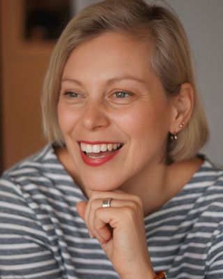 Photo of Jolene Felsbourg-Linton, Registered Psychotherapist, CPE, HBSW, MDiv, RP