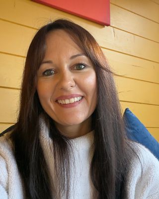 Photo of Lisa Jane Osullivan, Psychotherapist, DCounsPsych, MNCPS Acc.