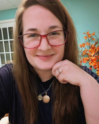 Photo of Allison Oke, Registered Psychotherapist (Qualifying), BNRN, MACP