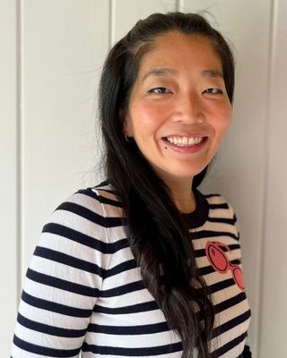 Photo of Elisa Kim, Licensed Master Social Worker in New York