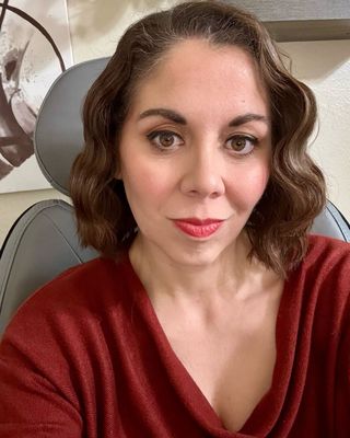 Photo of Dr. Jaclyn Grad, Psychologist, PhD, MA