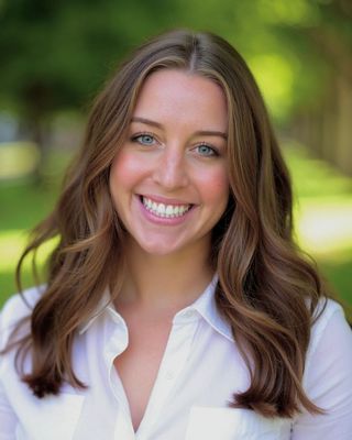 Photo of Hannah Kay VanHoorne, Clinical Social Work/Therapist, LMSW