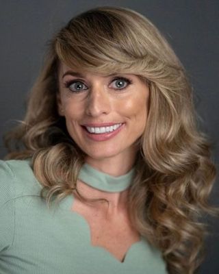 Photo of Kelley Johnson, Clinical Social Work/Therapist, MSW, LCSW, CCHt, CSTIP