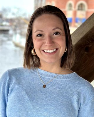 Photo of Adrienne Roter, Clinical Social Work/Therapist, LSW