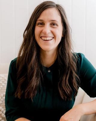 Photo of JESSICA LAUNDY