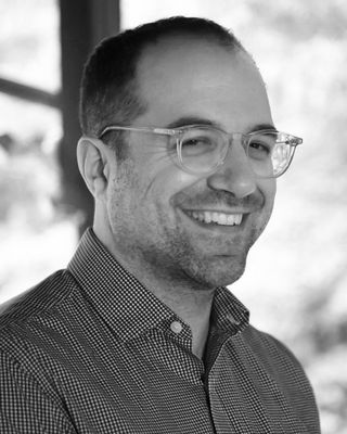 Photo of Ian Halim, Psychiatrist, MD, PhD