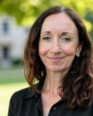 Photo of Kate Alves, Clinical Social Work/Therapist