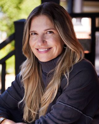 Photo of Sarah Jane Di Lorenzo, Registered Psychotherapist (Qualifying)