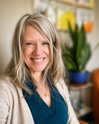 Photo of Gena Hunsaker, Clinical Social Work/Therapist, LCSW