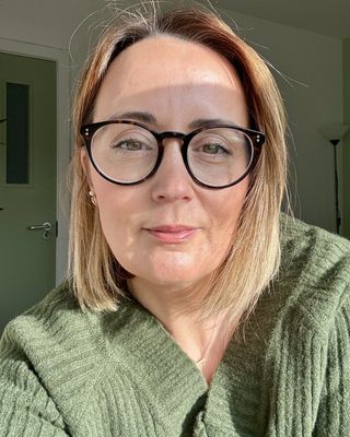 Photo of Suzanne Sloan, Counsellor, MBACP