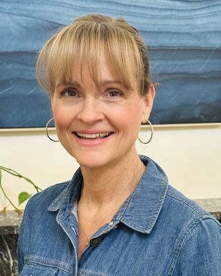 Photo of Vivienne Lisa Calvert - White Lily Counselling, Counsellor, MA, ACA-L2