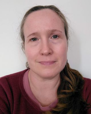 Photo of Jess Crampton, UKCP Trainee, Psychotherapist