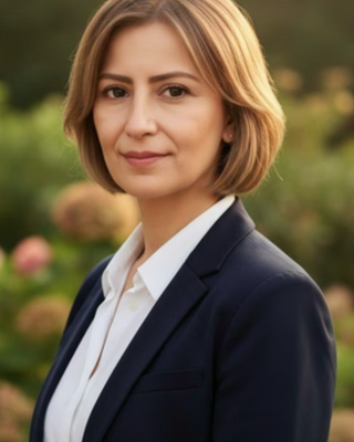 Photo of Mafalda Lozano, Psychiatric Nurse Practitioner, PMHNP