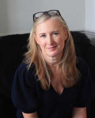 Photo of Alison Gee, Psychotherapist, MBACP