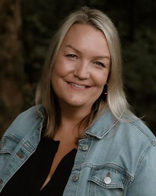 Photo of Kristi Wijnsma, Counsellor, RCC, CCC