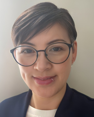 Photo of Lynda Chan Phillips, Counsellor, DCounsPsych, MBACP