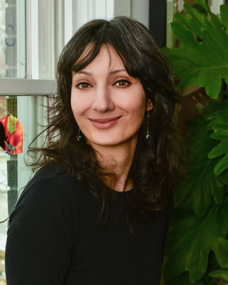 Photo of Tara Yazdani, Registered Social Worker, MSW, RSW, DCiiAT