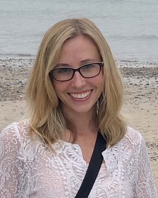 Photo of Allison Farina, Pre-Licensed Professional, MSW, LCSW