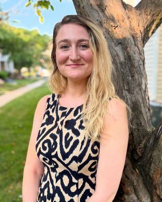 Photo of Emma Twomey, Clinical Social Work/Therapist, LCSW