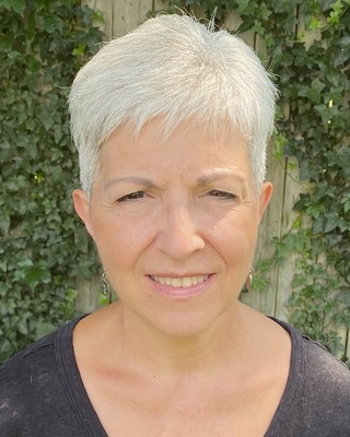 Photo of Emmy Montemurro-Baxter, Registered Psychotherapist in St Davids, ON