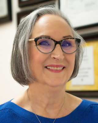 Photo of Jean Penilla, Marriage & Family Therapist, MS, LMFT