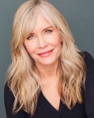 Photo of Heidi Dippold, Licensed Professional Counselor, LPC, SEP, EMDR, AAS, MFA