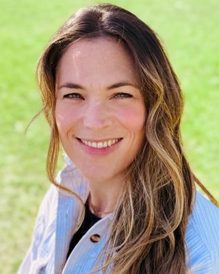 Photo of Reyna Dawes, Registered Social Worker, MSW RSW
