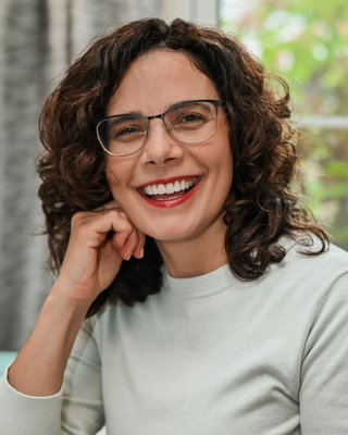 Photo of Dr. Lisa Linardatos, Psychologist, PhD
