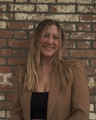 Photo of Tessa Neubauer, Pre-Licensed Professional