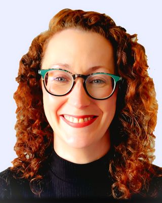 Photo of Erin Regan, MBABCP, Psychotherapist