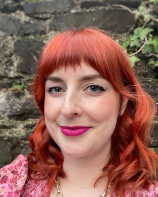 Photo of Aoife Edwards, Psychotherapist, MSc, MIACP